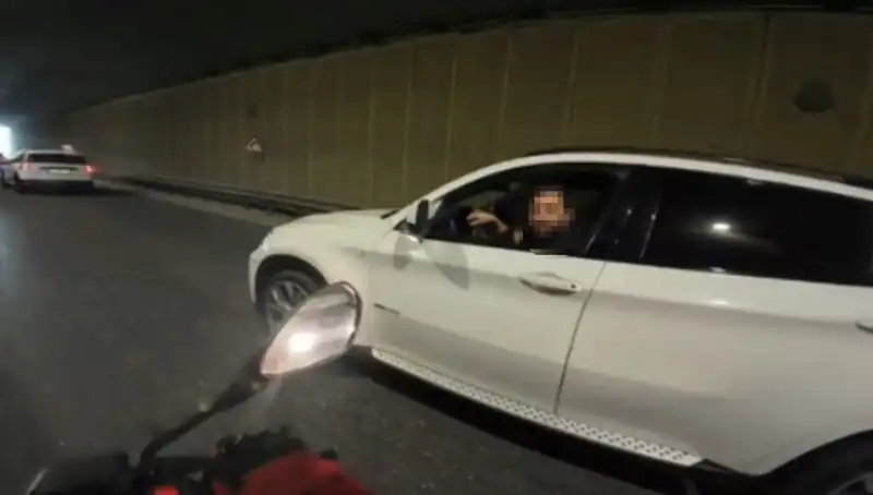 TEM'de Makas Tartışması: Yolcu ve Polis Arası Gerilim Tırmandı