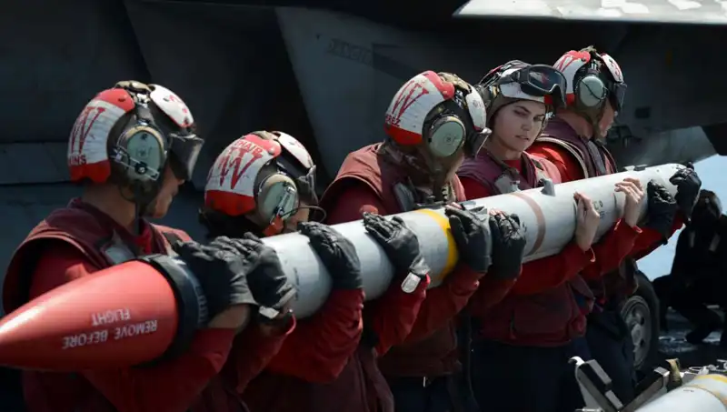 Amerika'nın Füzeleri Suudi Arabistan'a: Yeni Bir Güvenlik İşbirliği Mi Bekleniyor?