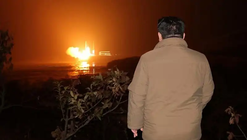 Kuzey Kore'nin Silahlanma Politikasının Bedeli: Amerikalılar Kimlerle Ödeyecek?