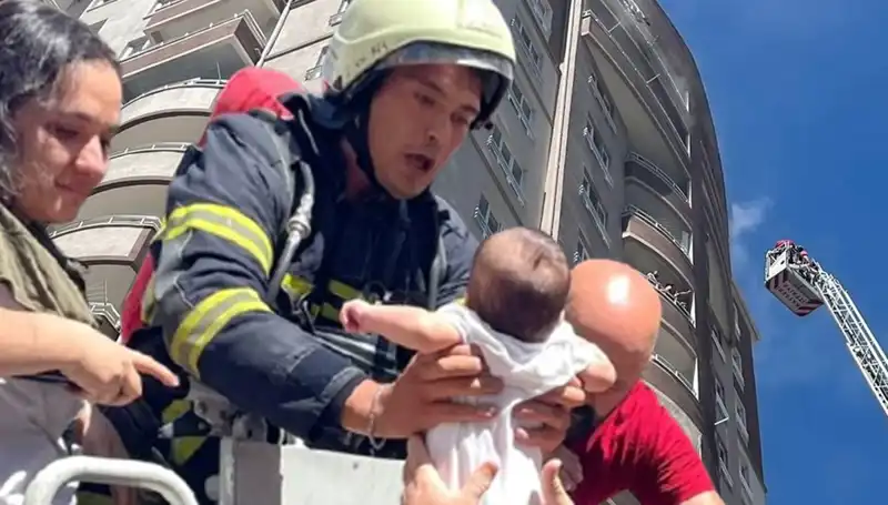 Kayseri'de 14 Katlı Binada Çıkan Yangın, Paniğe Neden Oldu