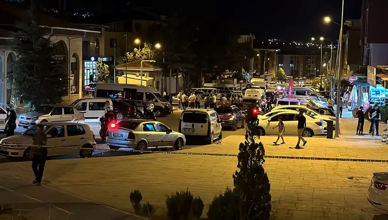 İki Aile Arasındaki Kargaşa: 1 Ağır Yaralı, 3 Yaralı Daha