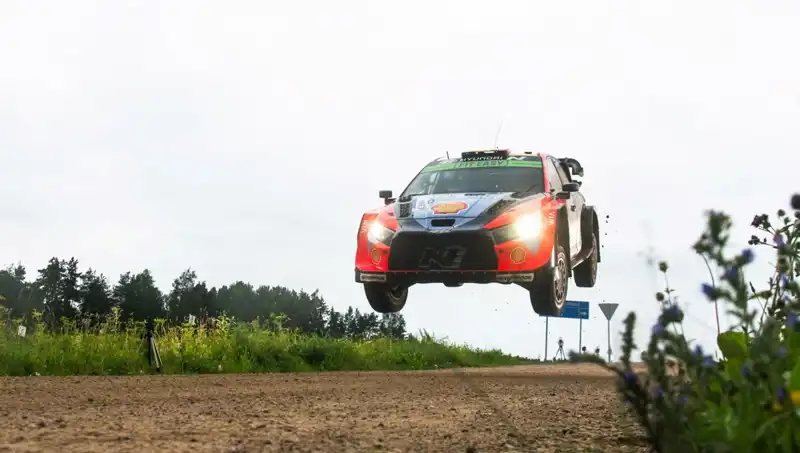 Otomobil Rallisinde Şok: İki Seyirci Hayatını Kaybetti