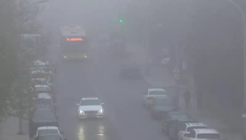 İstanbul'da Görüş Mesafesini Sıfıra İndiren Sis Etkili Oldu!