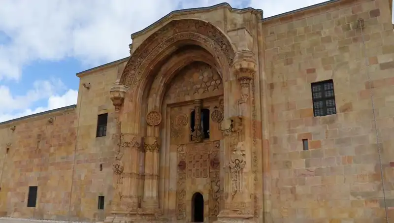 Divriği Ulu Camii ve Darüşşifası, Ziyaretçi Akınının Yeni Merkezi Oldu