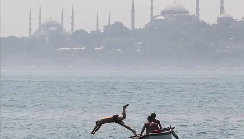 Aşırı Sıcaklar Geliyor: Hisse Piyasalarında Dikkat Edilmesi Gerekenler