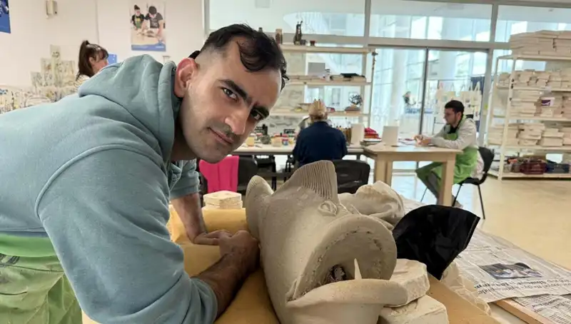 İşitme Engelli Rıfat Can’ın Başarı Hikayesi: Engelleri Aşan Bir Örnek
