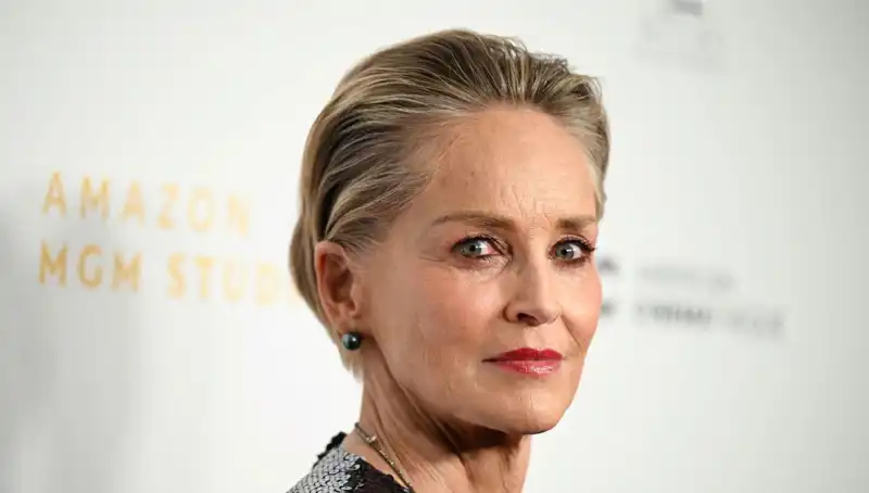 Sharon Stone'dan Kalp Burkan Paylaşım: Anne Acısını Duyurdu