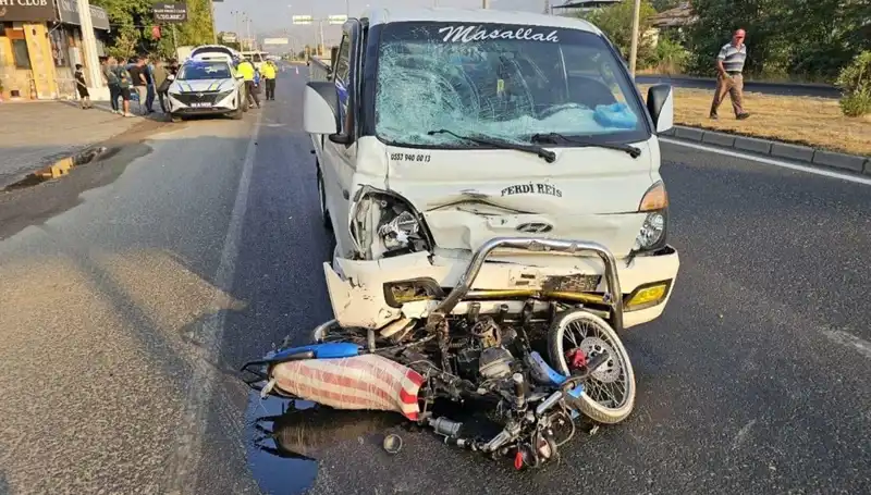 Aydın’da Kamyonet ile Motosiklet Çarpıştı: Talihsiz Kaza Can Aldı