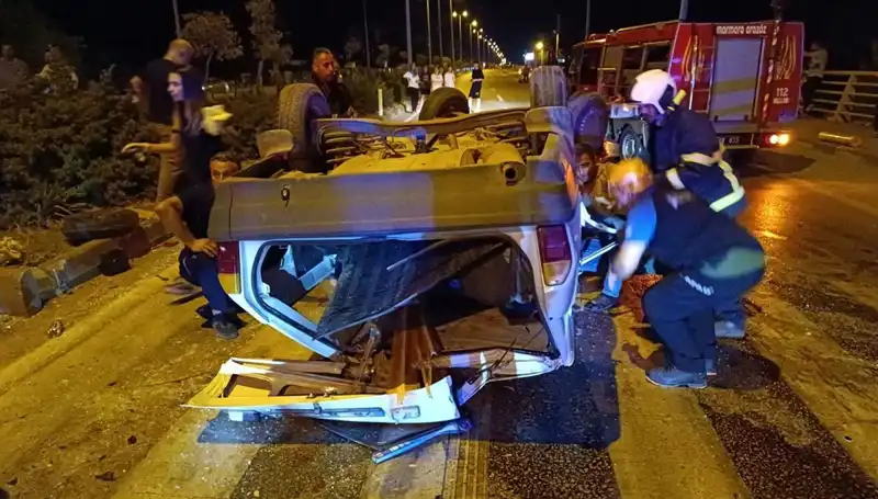 Kavşakta Meydana Gelen Feci Kaza: 7 Kişi Yaralandı, İkisi Ağır!