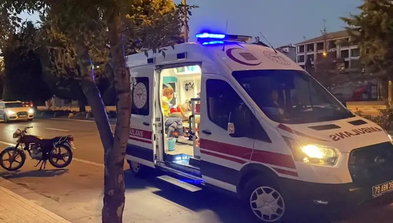 Otomobil Motosikleti 70 Metre Sürükledi: Sürücü Kaçtı!
