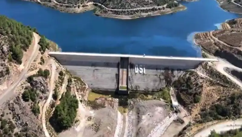 Çeşme'nin Uzun Süreli Su Kesintileri Nihayet Sona Eriyor!