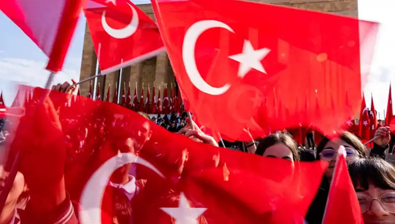23 Nisan Ulusal Egemenlik ve Çocuk Bayramı Coşkusu Hisse Senetleri Üzerine Etkileri