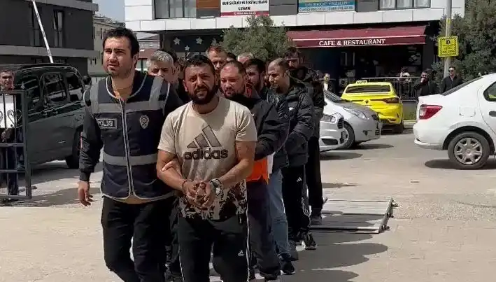 Edirne'de Yüzlerce Polisin Katıldığı Dev Operasyon: Yedi Firari Yakalandı