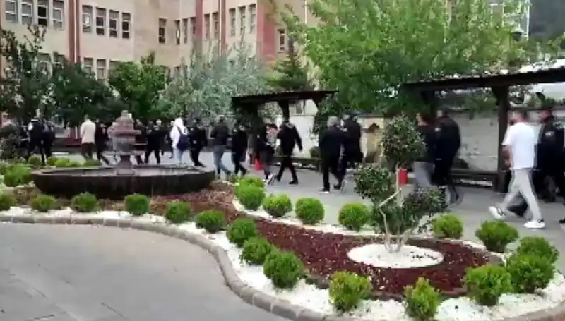 200 Milyon Liralık Vurgun: 16 Kişi Operasyonda Gözaltında