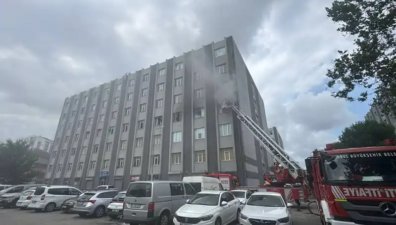 Çorap İmalathanesinde Yangın: İşletme İçi Kaos ve Yüzde 30 Zarara Neden Oldu