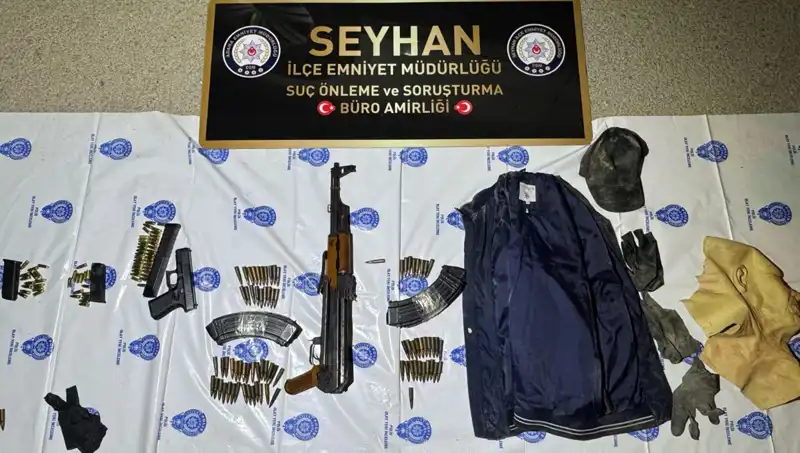 Husumetlilerine pusu hazırlarken yakalanan çete suçlamalarla baş başa kaldı