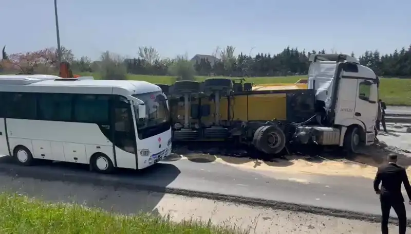 Büyükçekmece TEM Otoyolu’nda Trafik Kazası: 3 Saat Kapalı Kaldı!