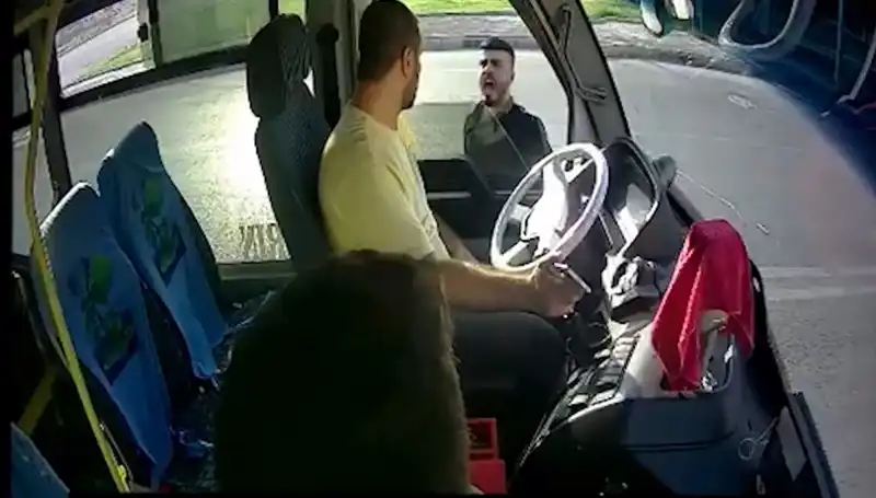 Antalya'da Otobüs Şoförünü Bıçaklayan Şahıs Gözaltına Alındı!